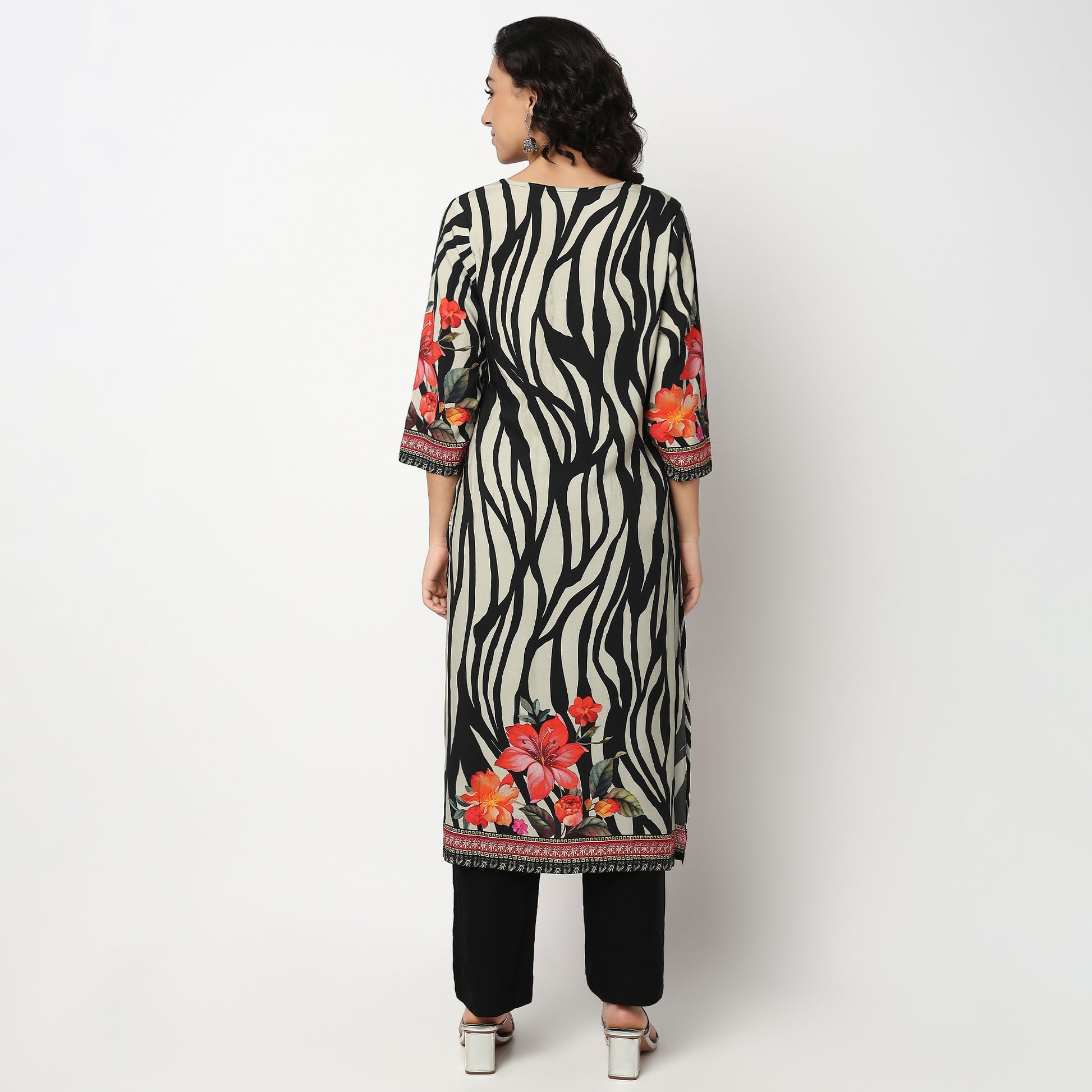 Buy Women Straight Fit Printed Three-Fourth Sleeve Kurta and Pant with Dupatta Set  - Style Union