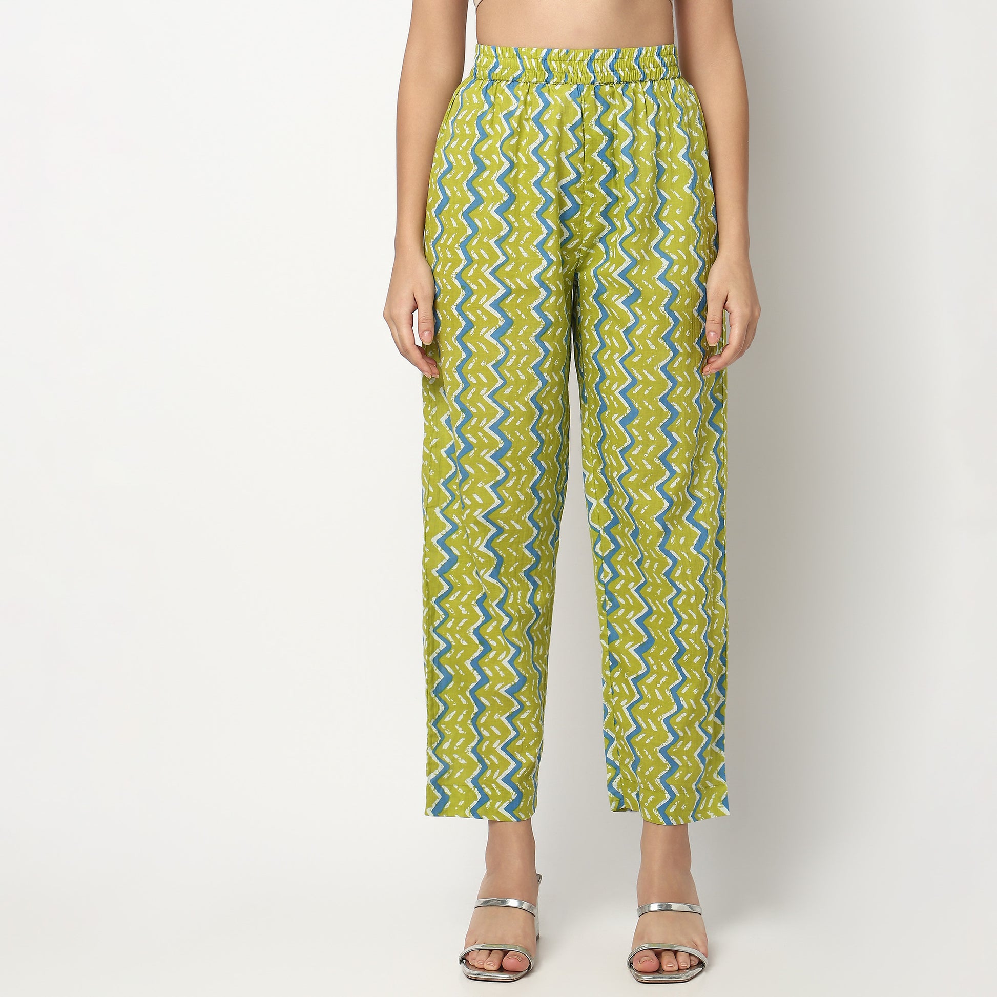 Buy Women Flare Fit Printed Three-Fourth Sleeve Kurta with Pant Set  - Style Union