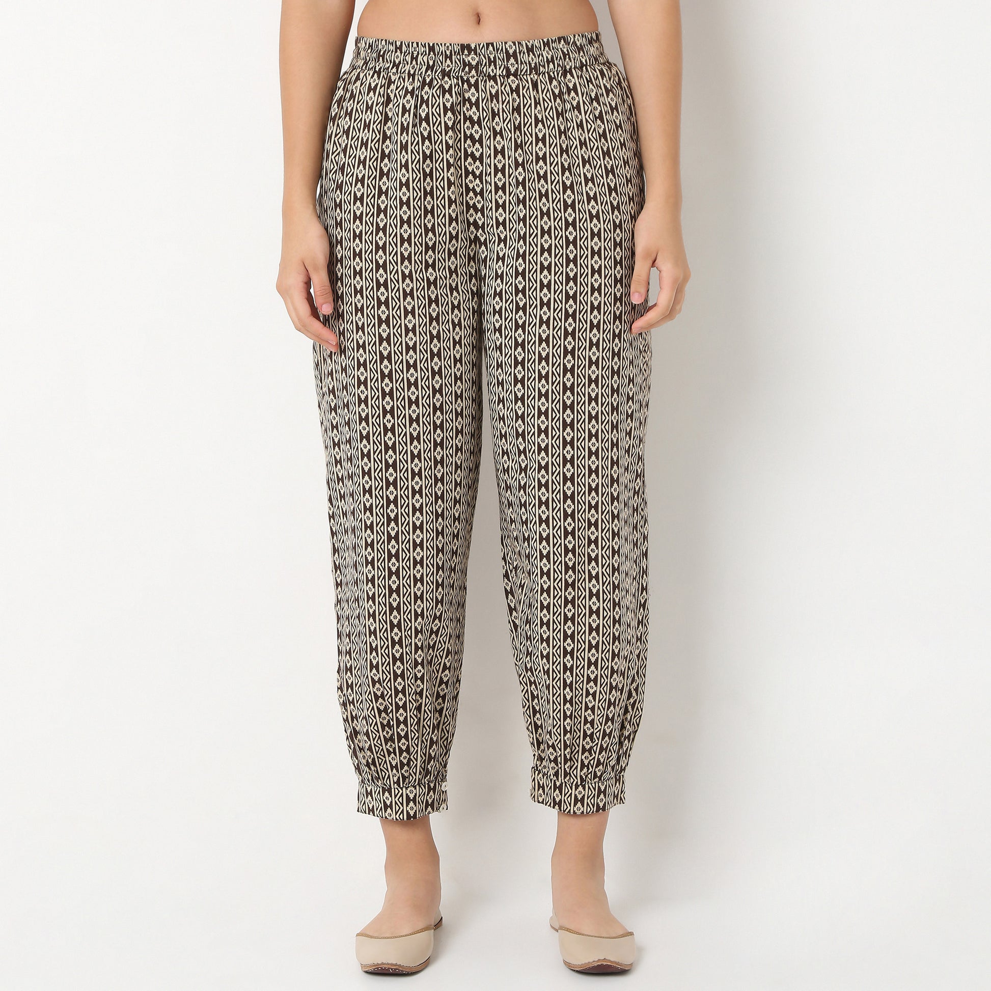 Printed Straight Kurta With Pant Set