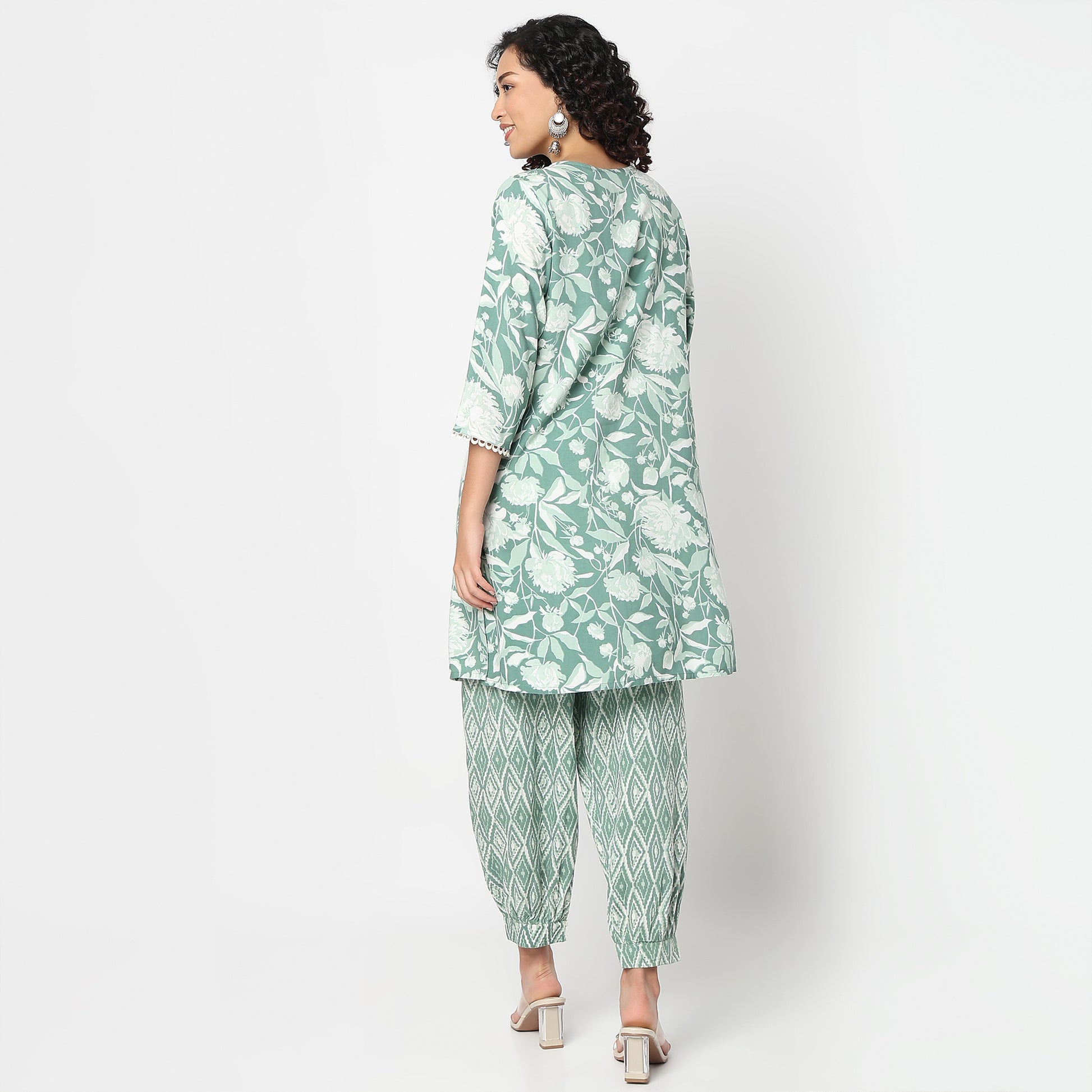 Printed Straight Kurta With Pant Set