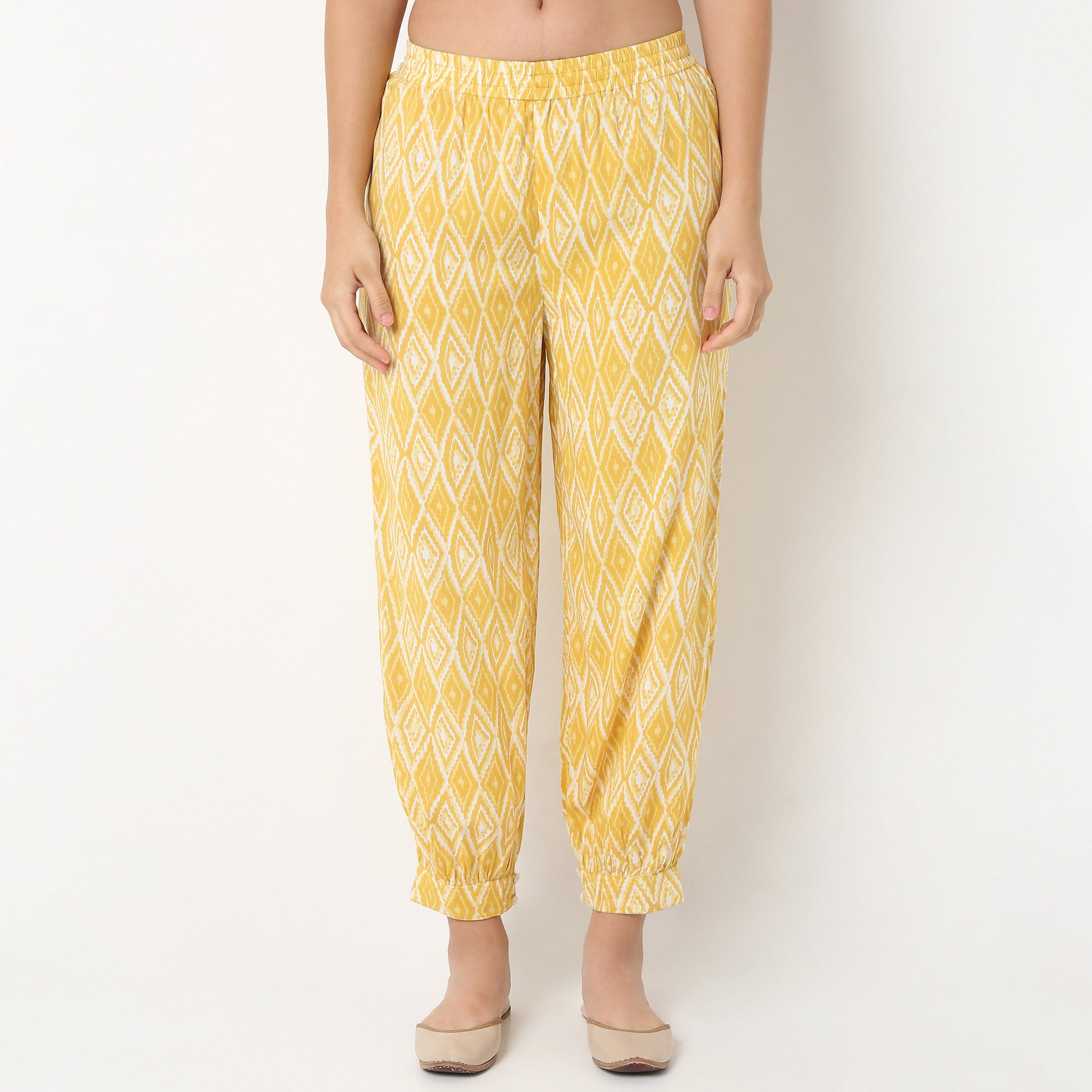 Printed Straight Kurta With Pant Set