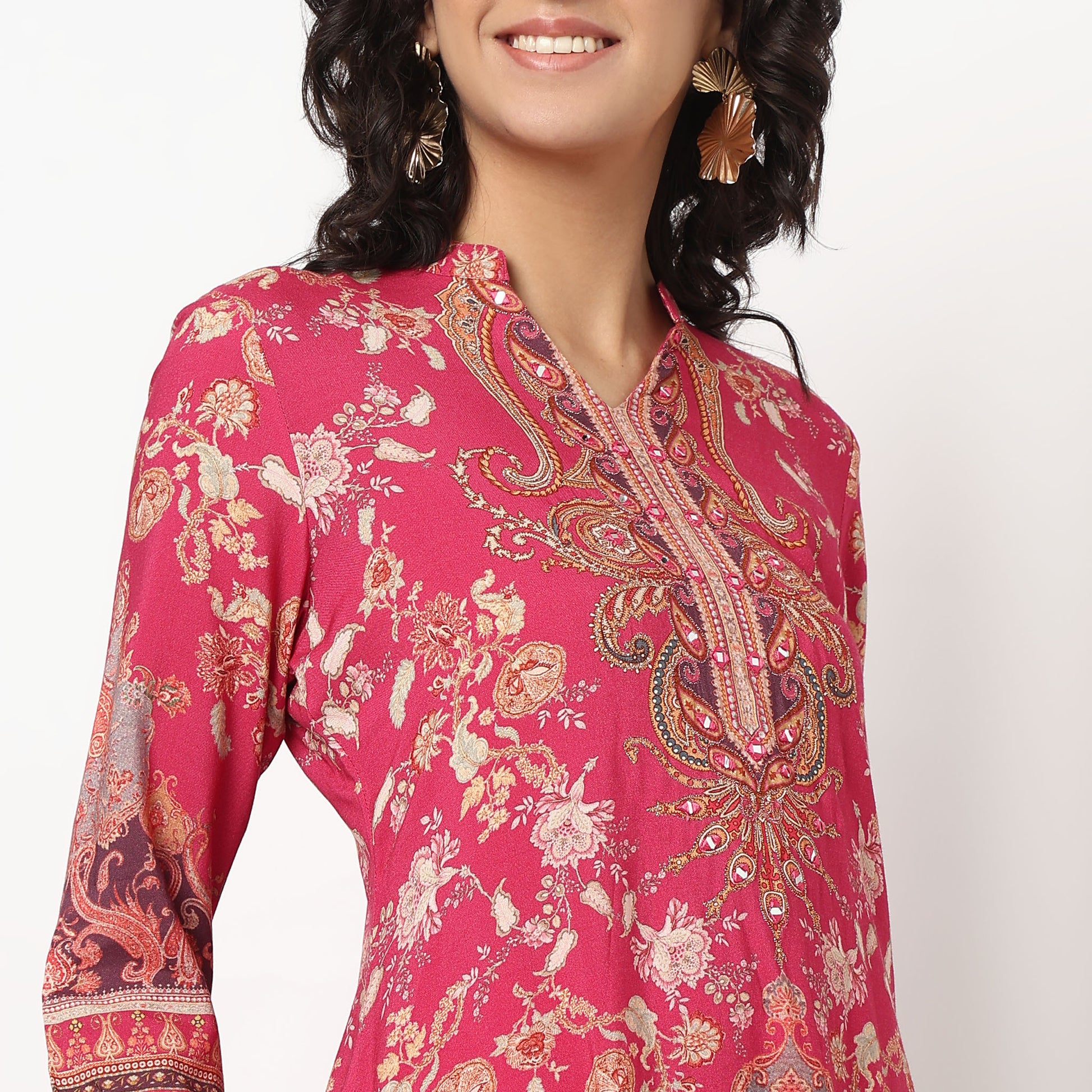 Buy Women Straight Fit Printed Three-Fourth Sleeve Kurta and Pant with Dupatta Set  - Style Union