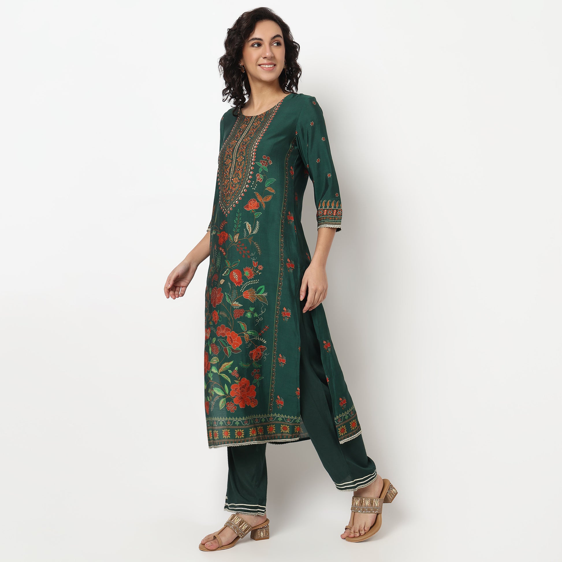 Buy Women Straight Fit Printed Three-Fourth Sleeve Kurta and Pant with Dupatta Set  - Style Union