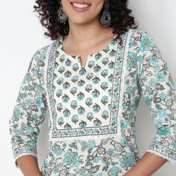 Floral Print Straight Kurta and Pant with Dupatta Set