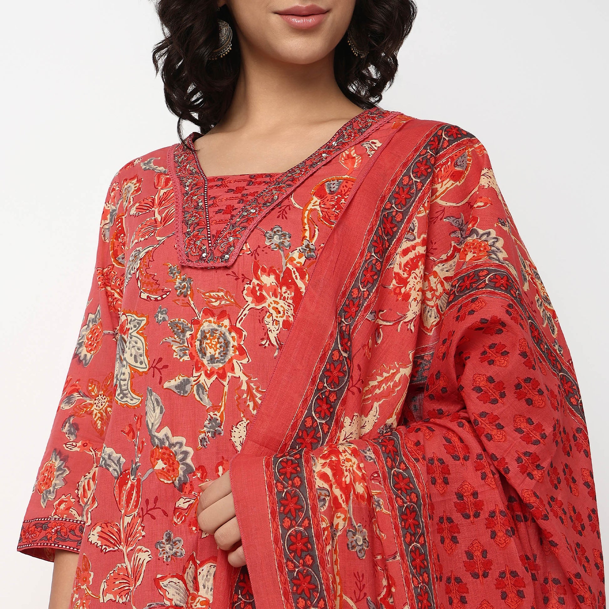 Buy Women Straight Fit Printed Three-Fourth Sleeve Kurta and Pant with Dupatta Set  - Style Union