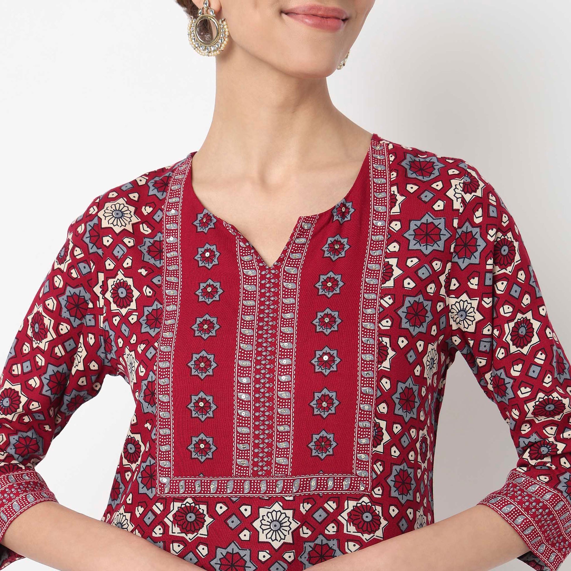 Printed Crew Neck Straight Kurta with Pant Set
