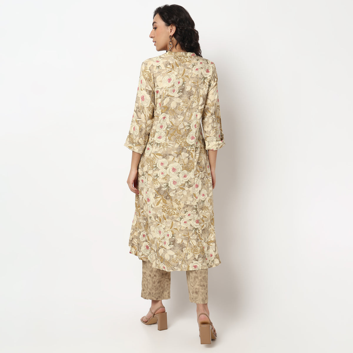 Buy Women Flare Fit Foil Print Three-Fourth Sleeve Kurta with Pant Set  - Style Union