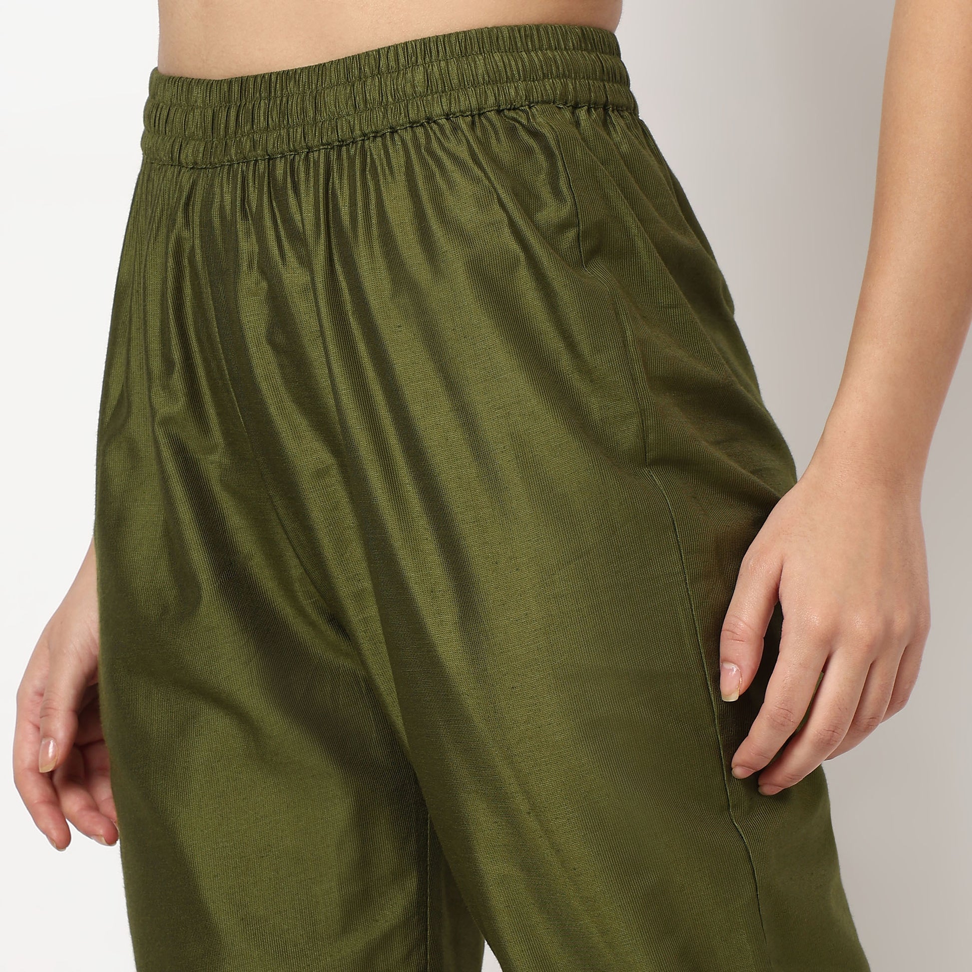 Buy Women Straight Fit Printed Three-Fourth Sleeve Kurta with Pant Set  - Style Union