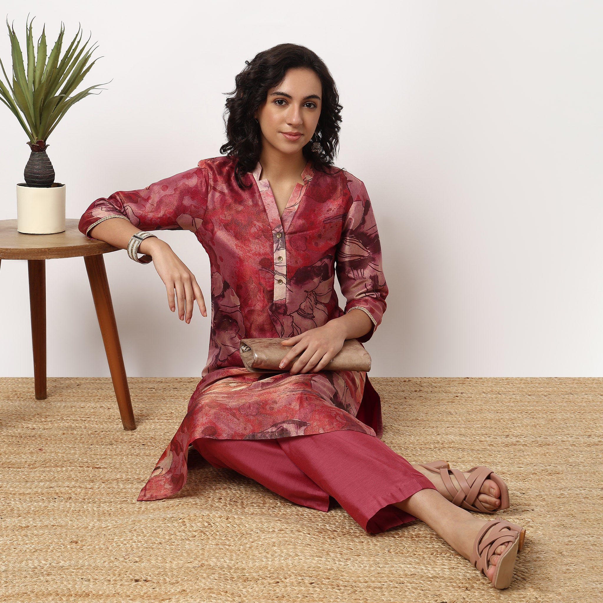 Buy Women Straight Fit Printed Three-Fourth Sleeve Kurta with Pant Set  - Style Union