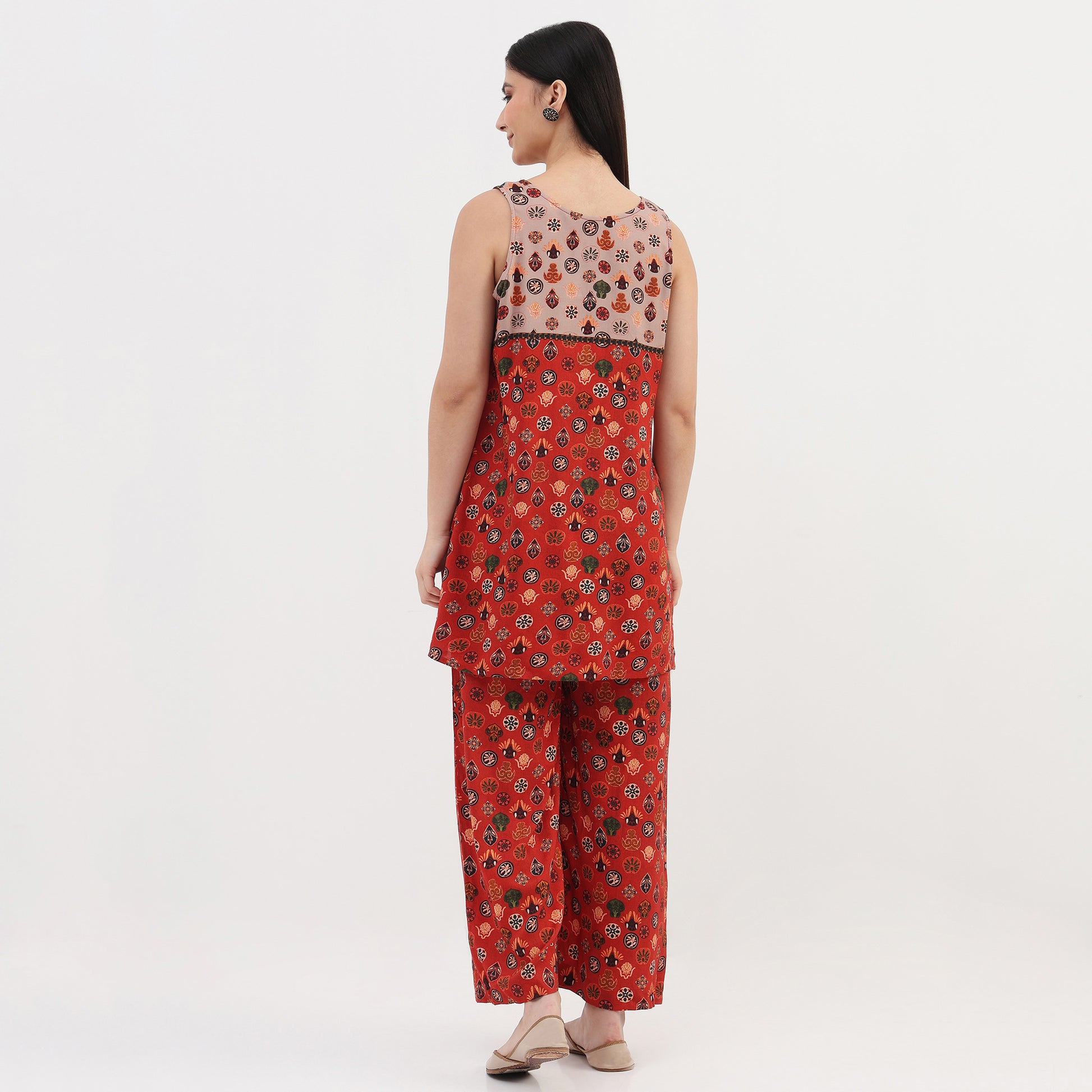 Printed Straight Kurta with Pant and Dupatta Set