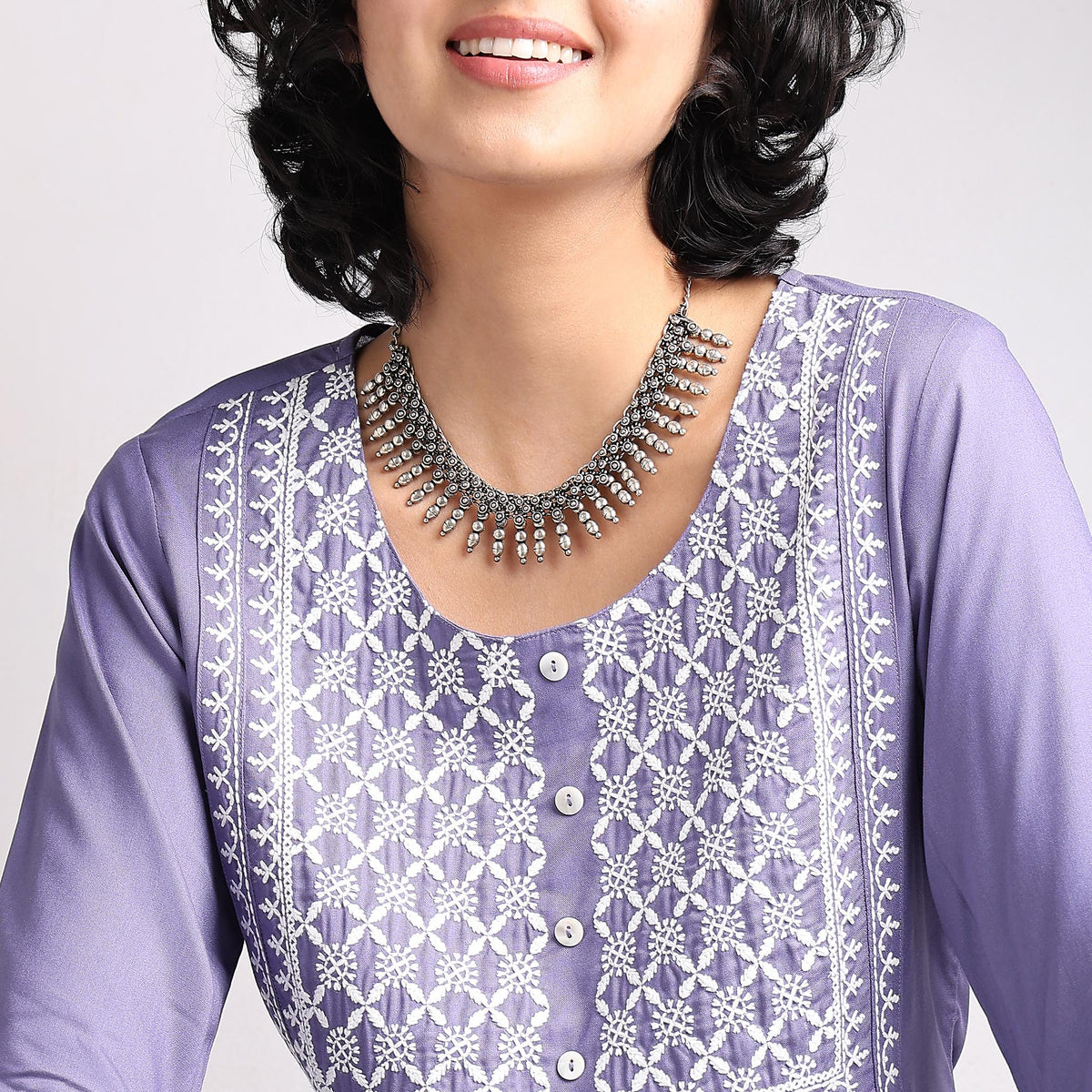 Straight Fit Embroidered Kurta