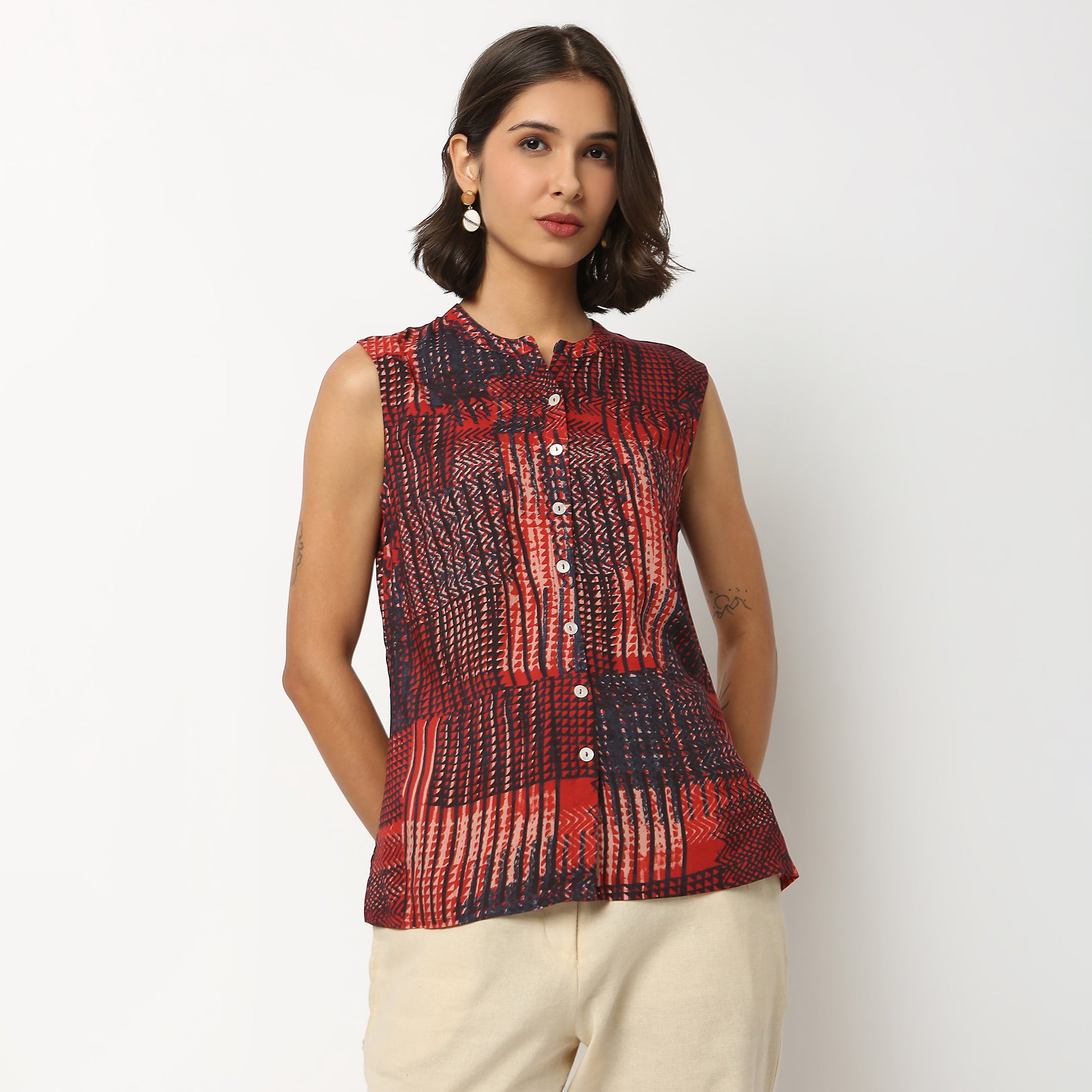 Buy Women Straight Fit Printed Sleeveless Kurta  - Style Union