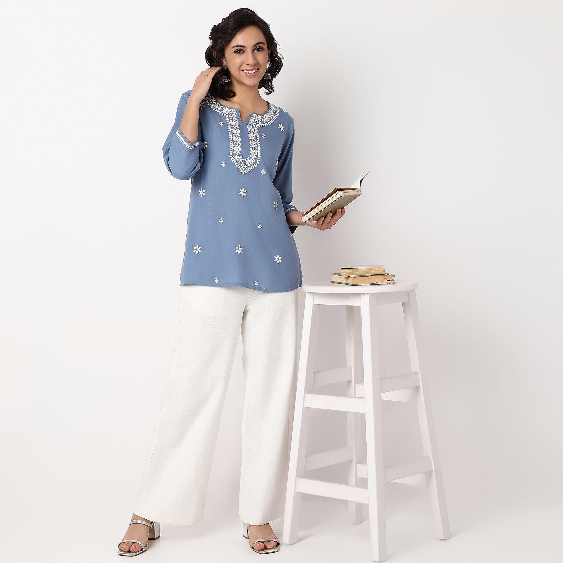 Buy Women Straight Fit Embroidered Three-Fourth Sleeve Kurta  - Style Union