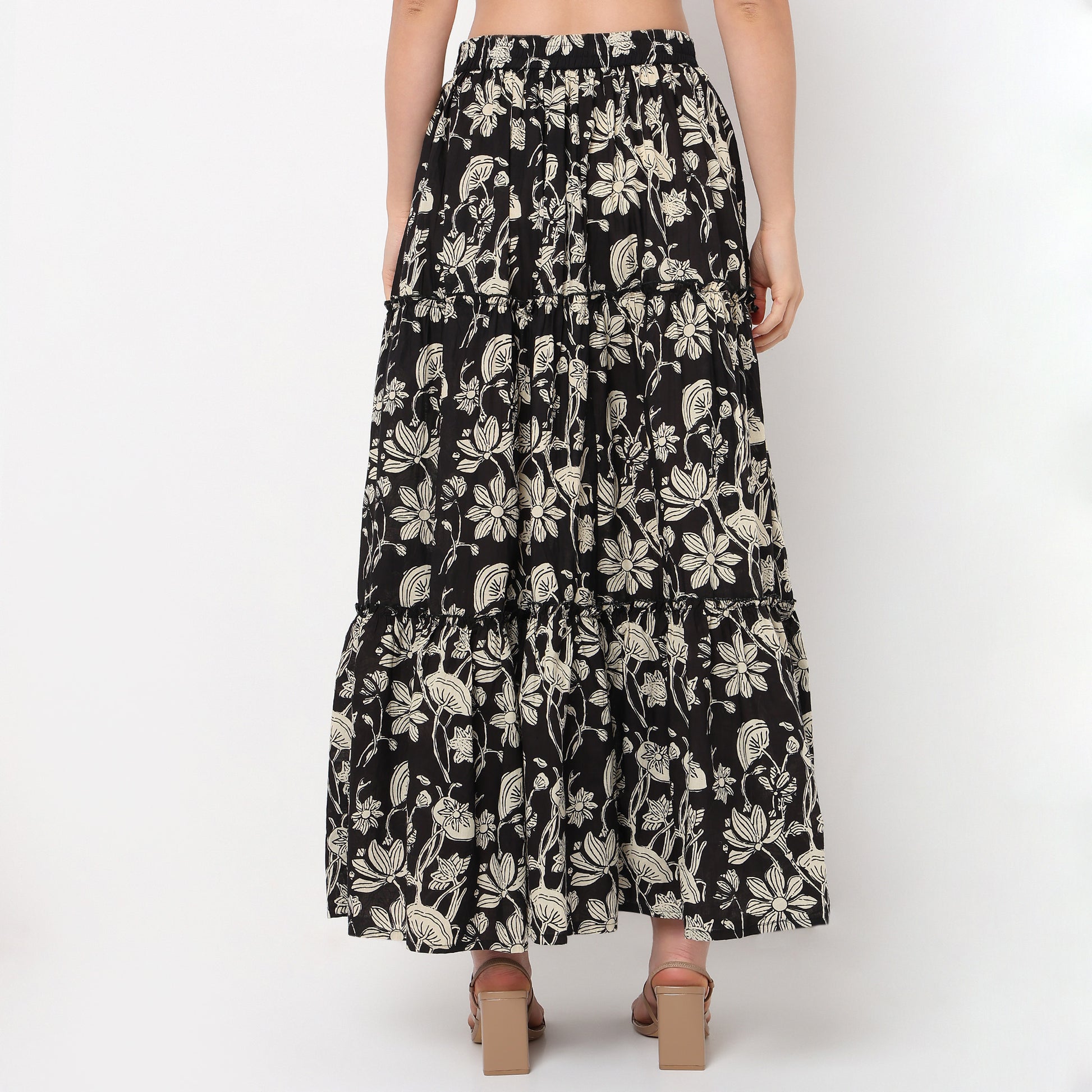 Flare Fit Mid Rise Printed Skirt