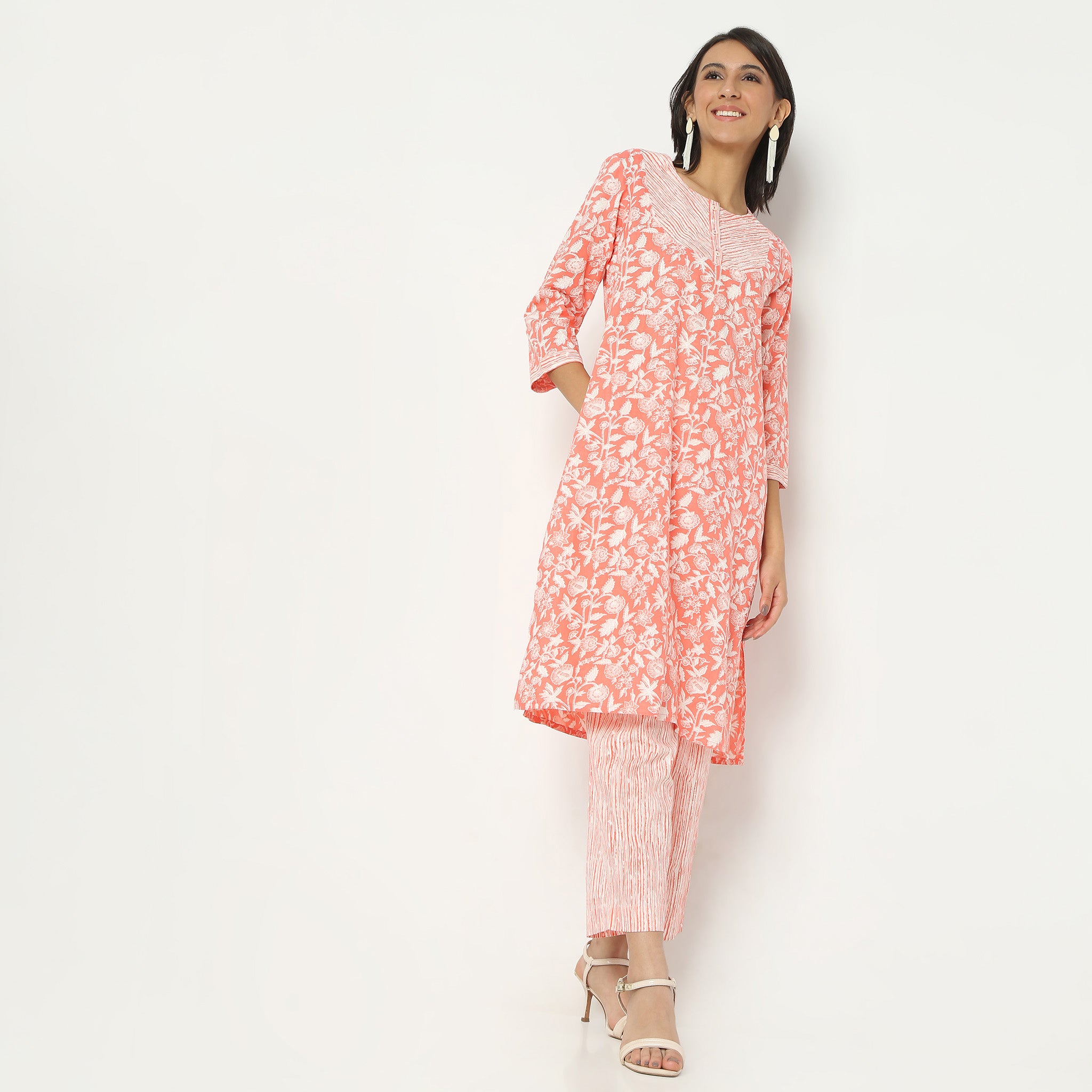 Straight Fit Printed Full Length Mid Rise Ethnic Pants