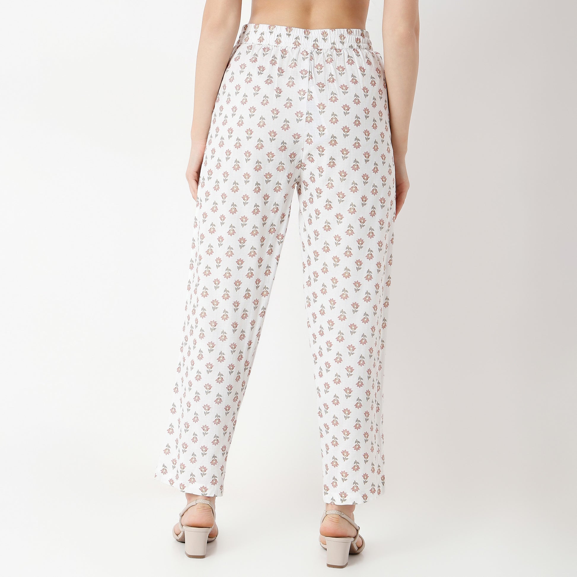 Straight Fit Printed Ankle Length Mid Rise Pants