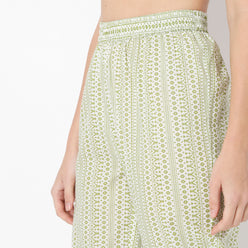 Straight Fit Printed Ankle Length Mid Rise Pants