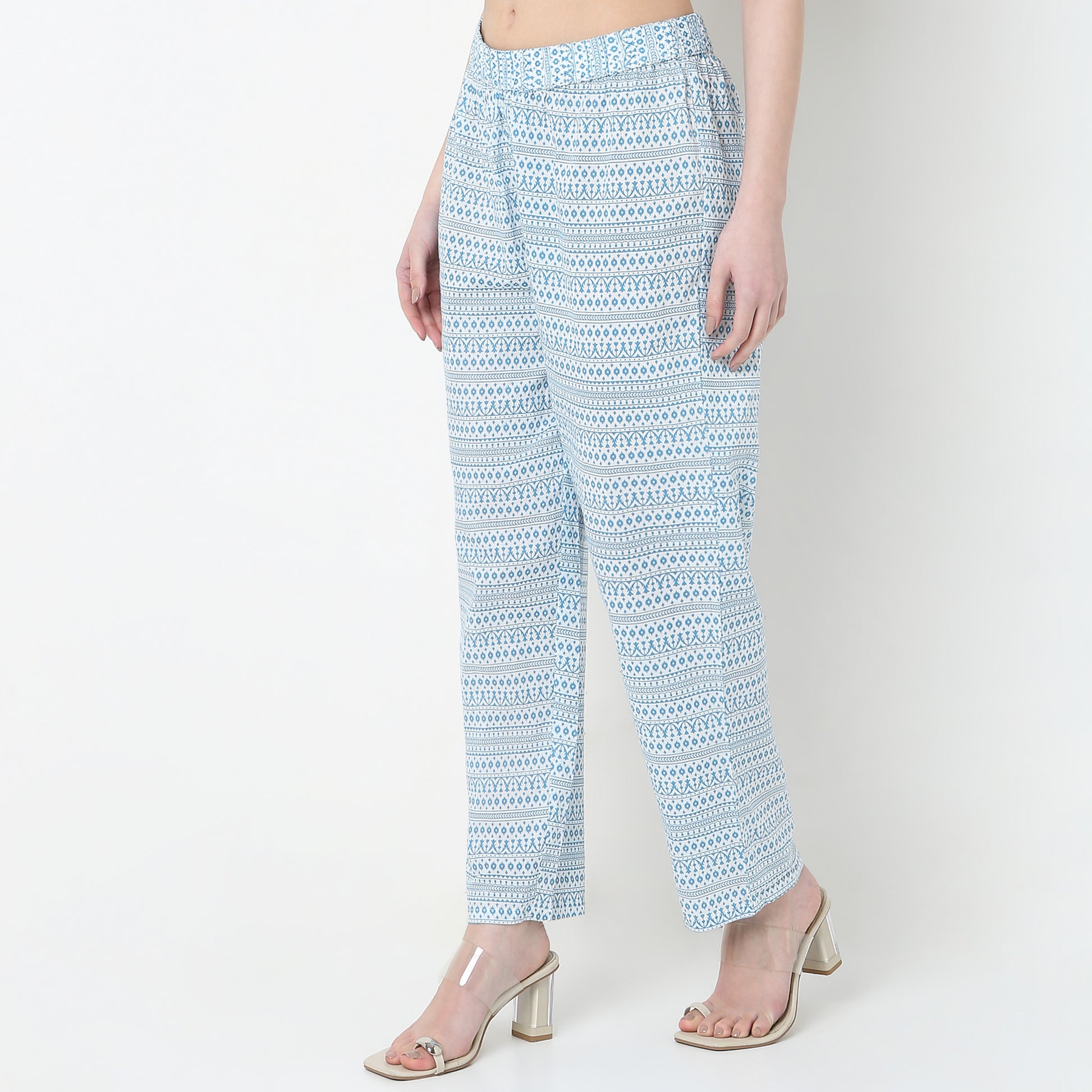 Straight Fit Printed Ankle Length Mid Rise Pants