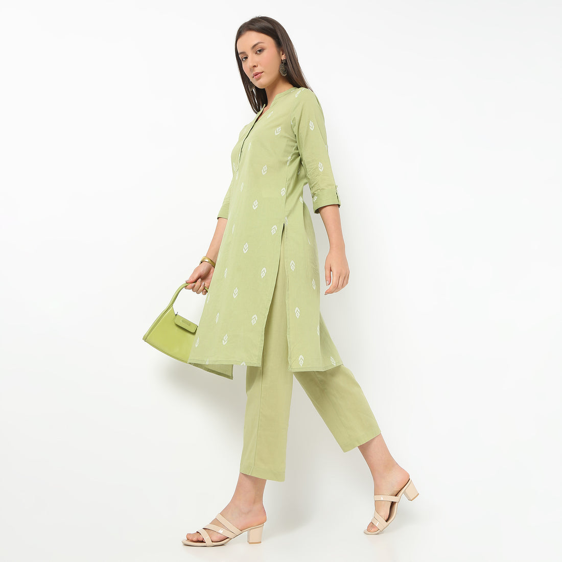 Solid Ankle Length Straight Fit Pants