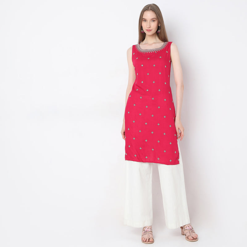 Straight Fit Embroidered Kurta