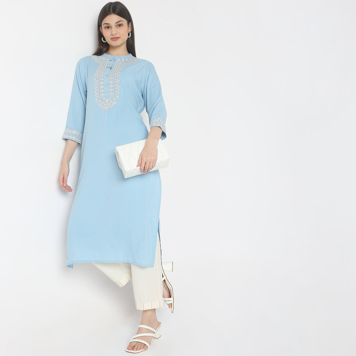 Straight Fit Embroidered Kurta