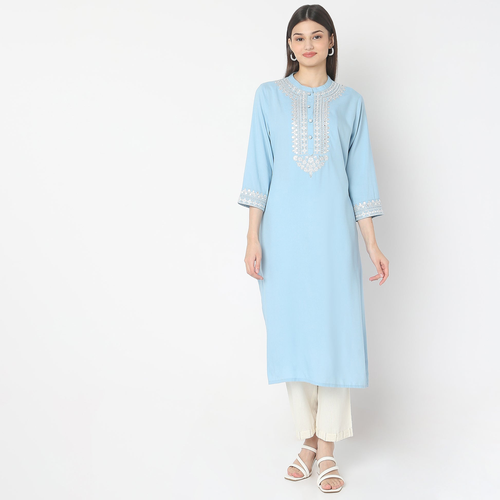 Straight Fit Embroidered Kurta