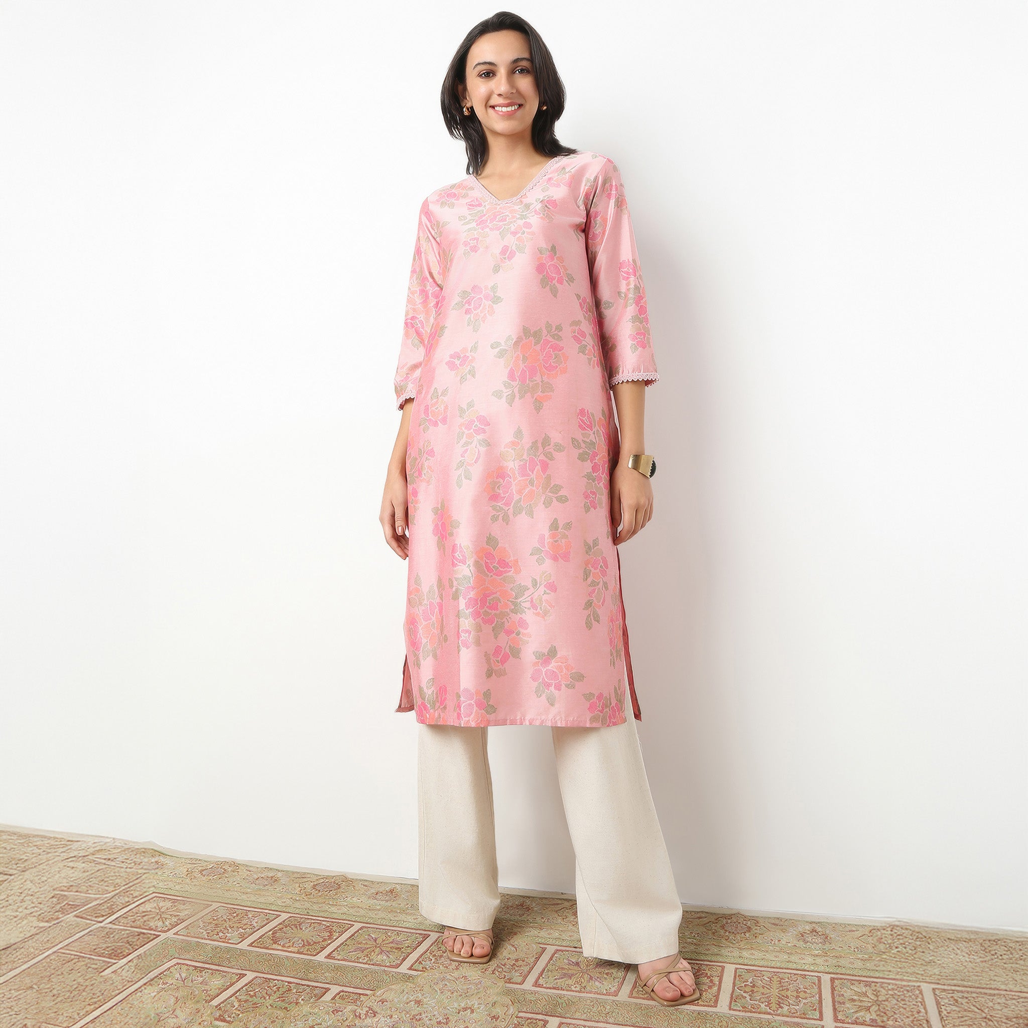 Straight Fit Printed V-Neck Kurta