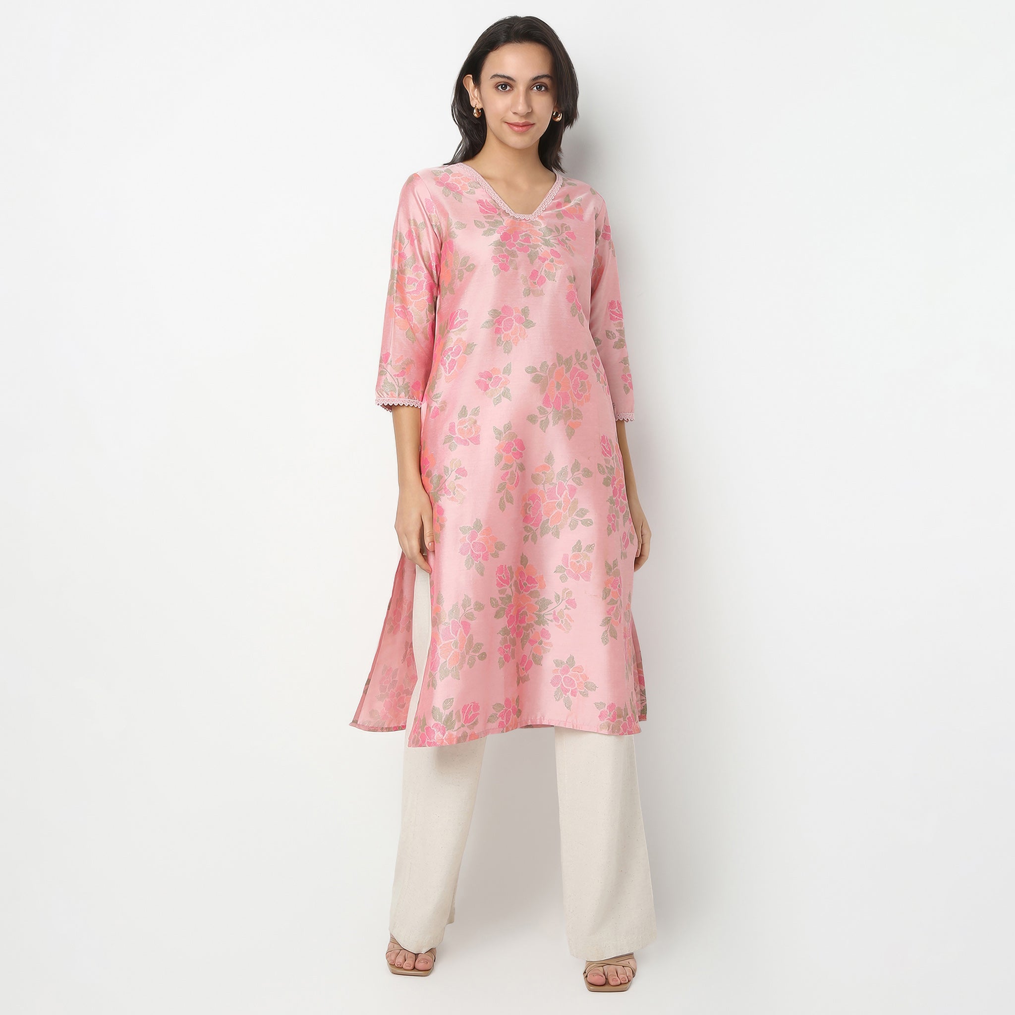 Straight Fit Printed V-Neck Kurta