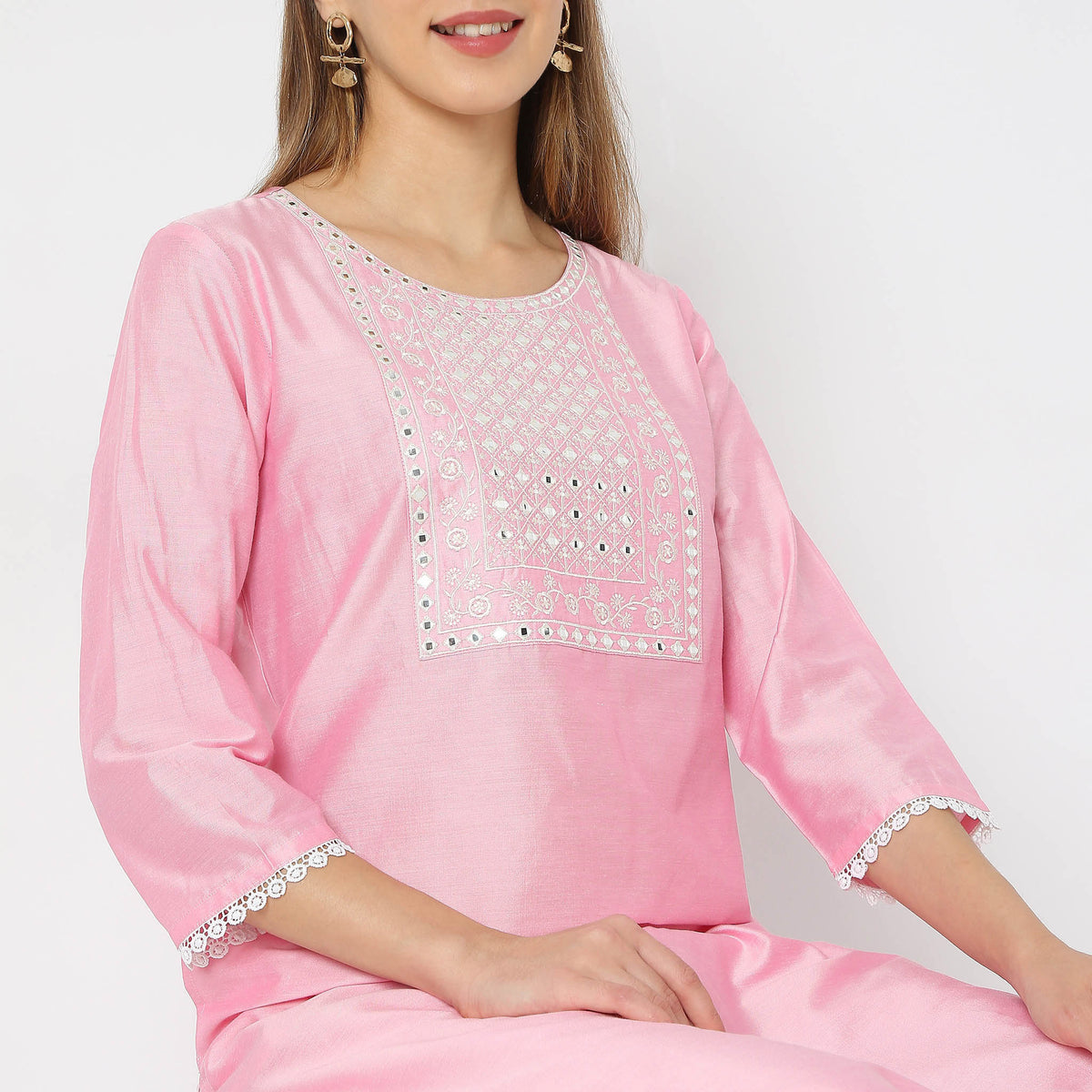 Embroidered Below Knee Straight Fit Yoke Kurta