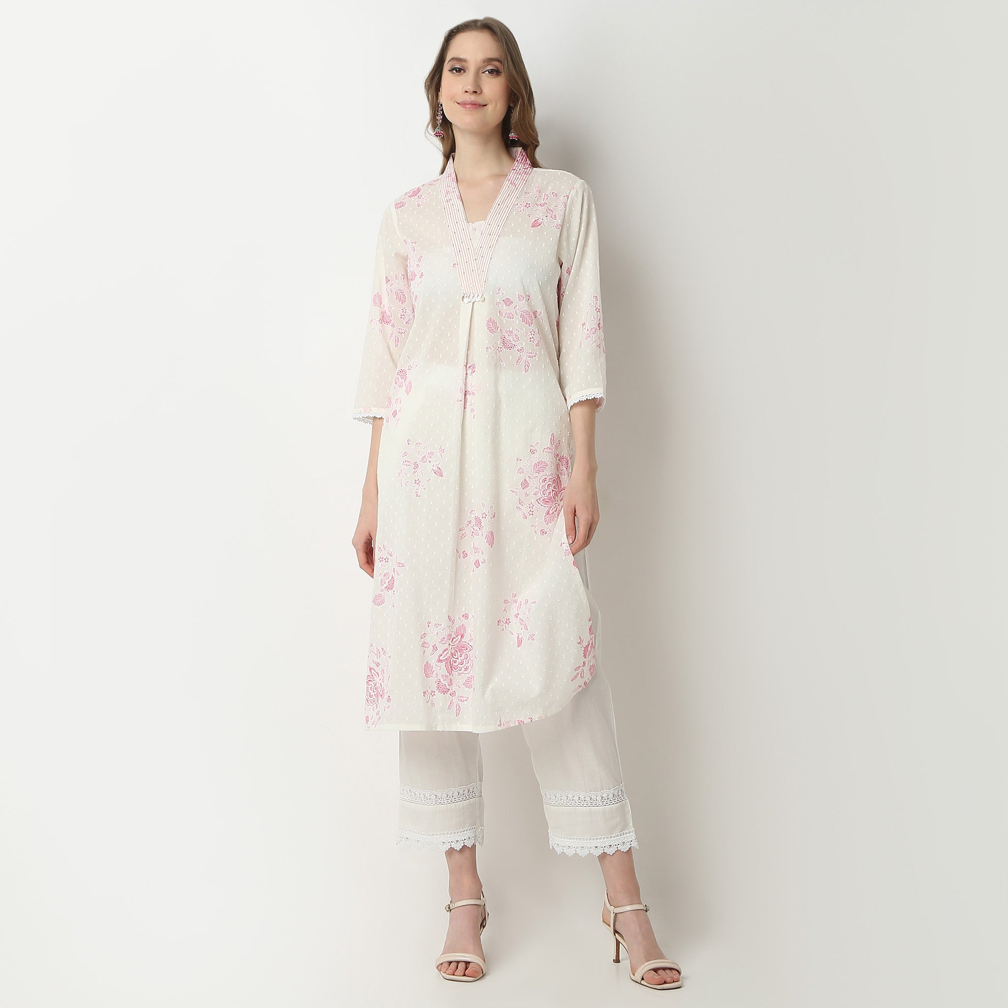 Straight Fit Printed V-Neck Kurta