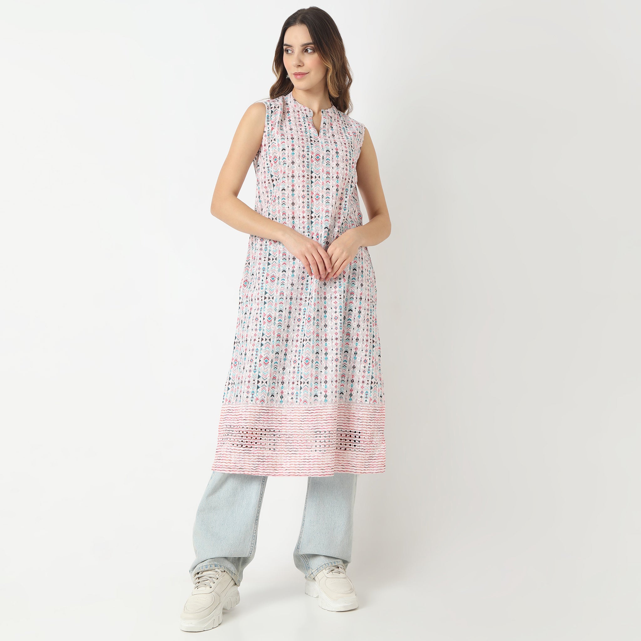 Buy Women Straight Fit Printed Sleeveless Kurta  - Style Union