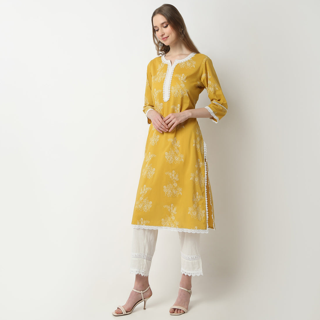 Straight Fit Printed Round Neck Kurta