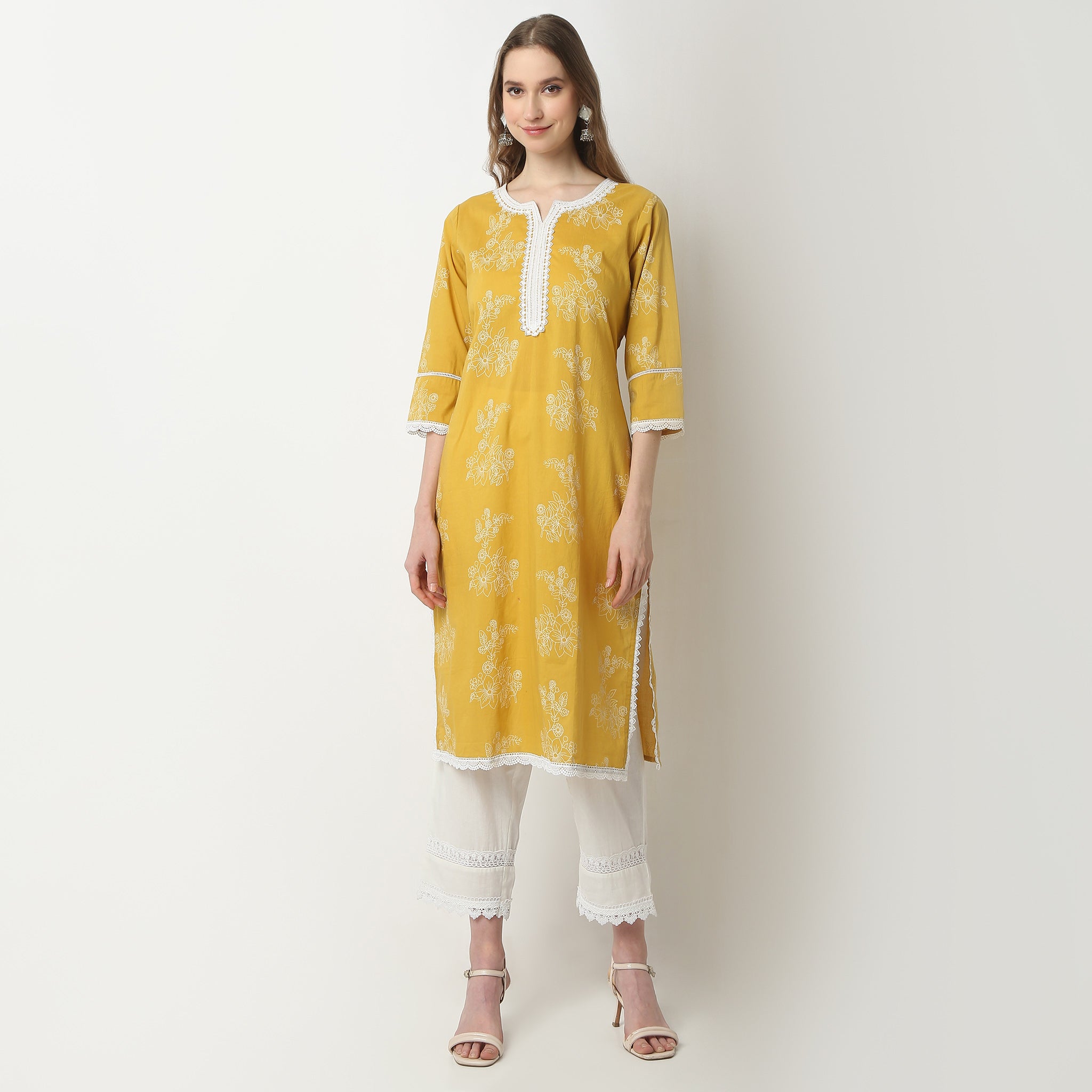 Straight Fit Printed Round Neck Kurta