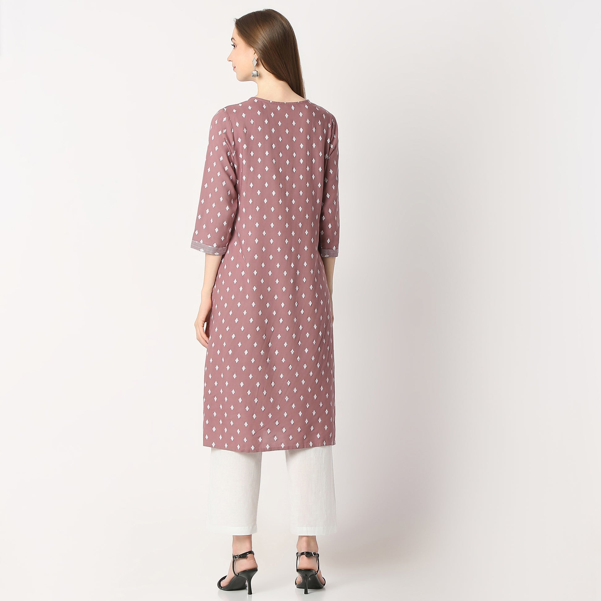 Straight Fit Embroidered Below Knee Kurta