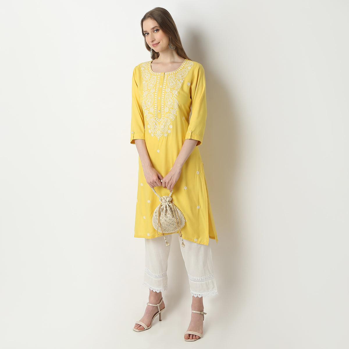 Straight Fit Embroidered Round Neck Kurta