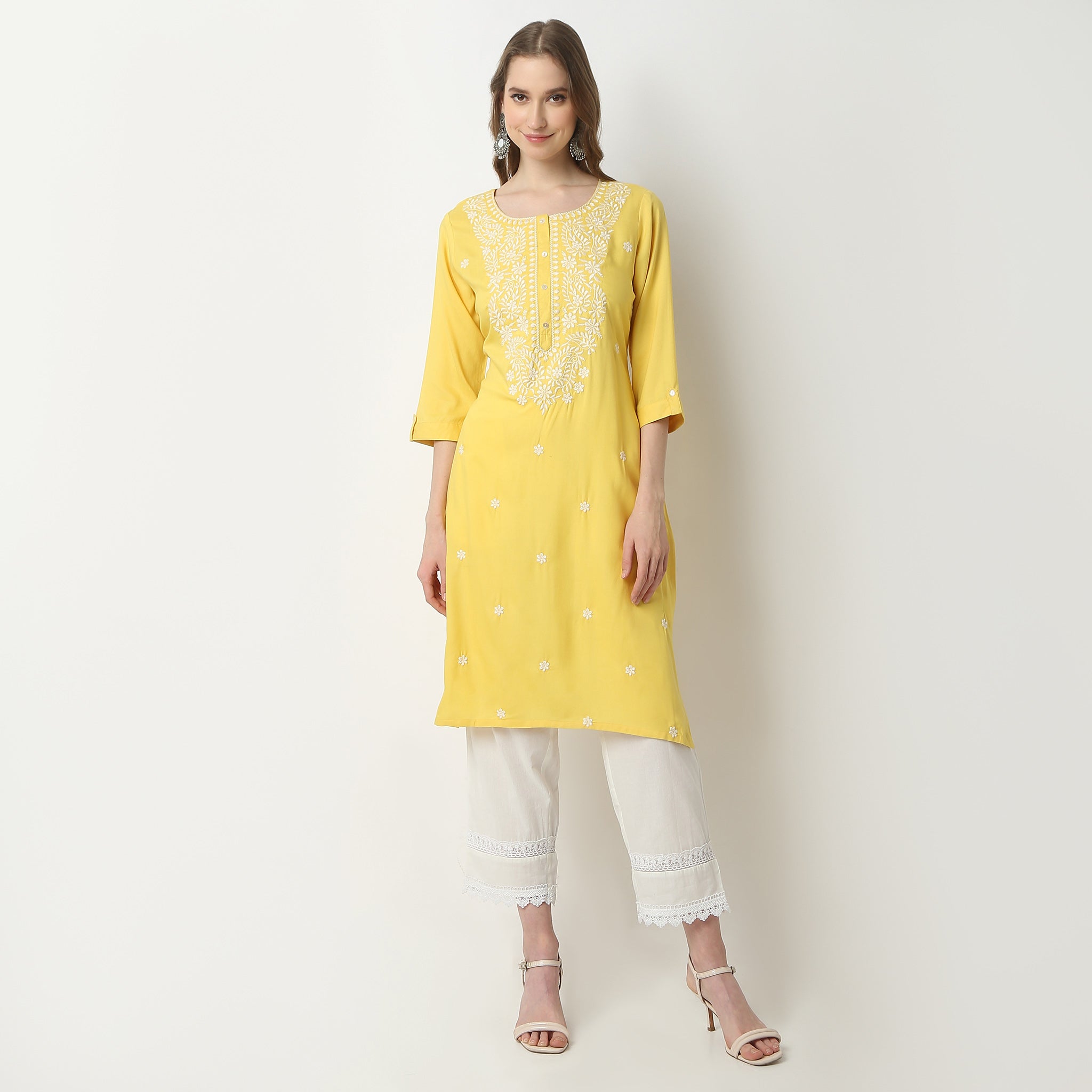 Straight Fit Embroidered Round Neck Kurta
