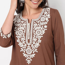 Straight Fit Embroidered Kurta