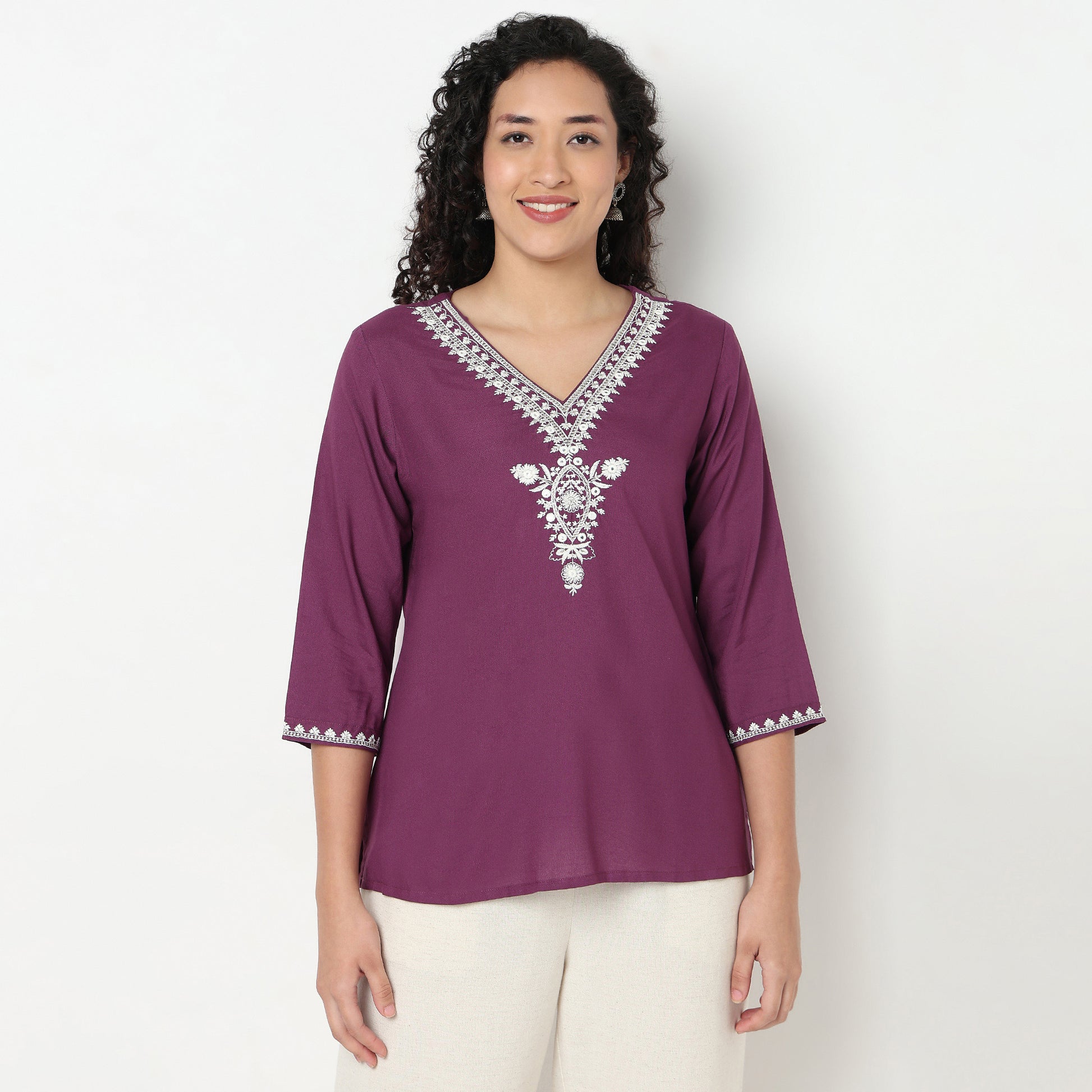 Buy Women Straight Fit Embroidered Three-Fourth Sleeve Kurta  - Style Union