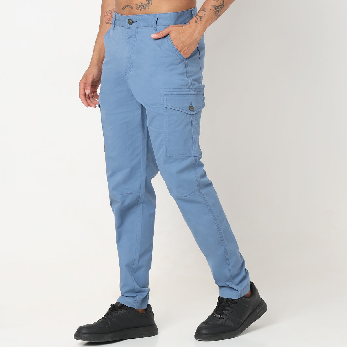 Regular Fit Solid Mid Rise Cargos