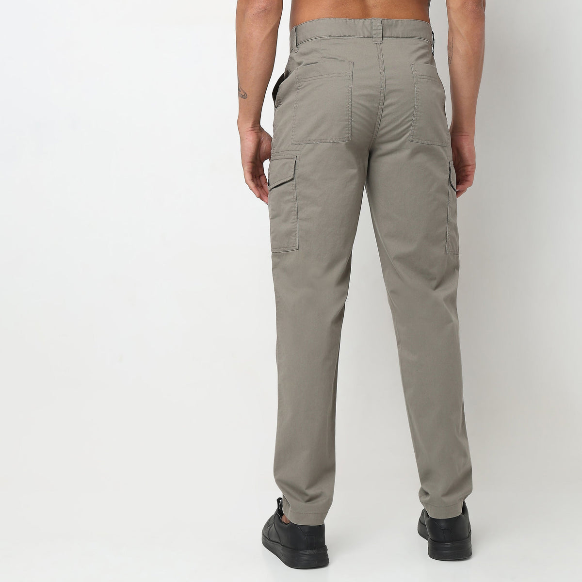 Regular Fit Solid Mid Rise Cargos