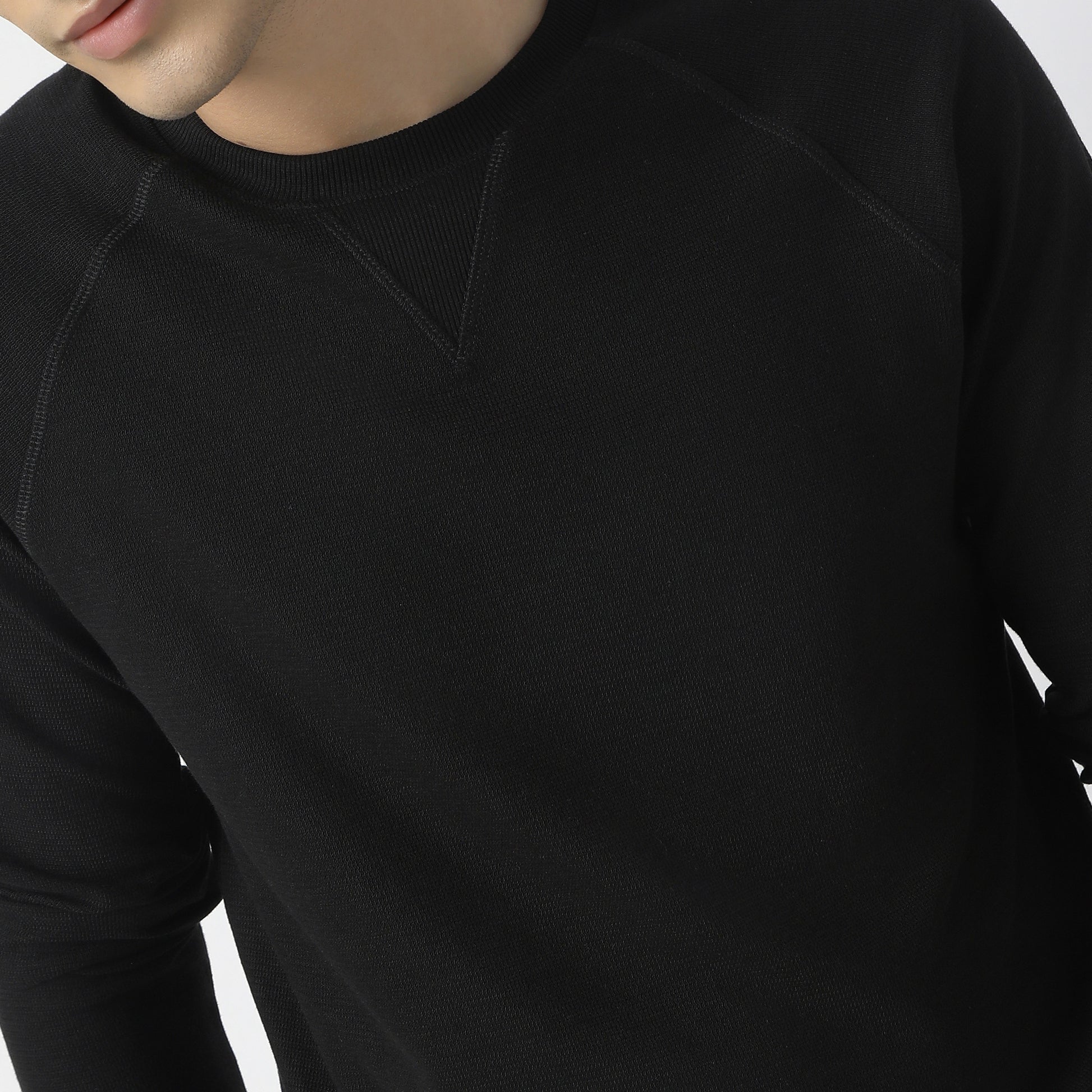 Buy Men Regular Fit Solid Raglan Sleeve Sweat Tee  - Style Union