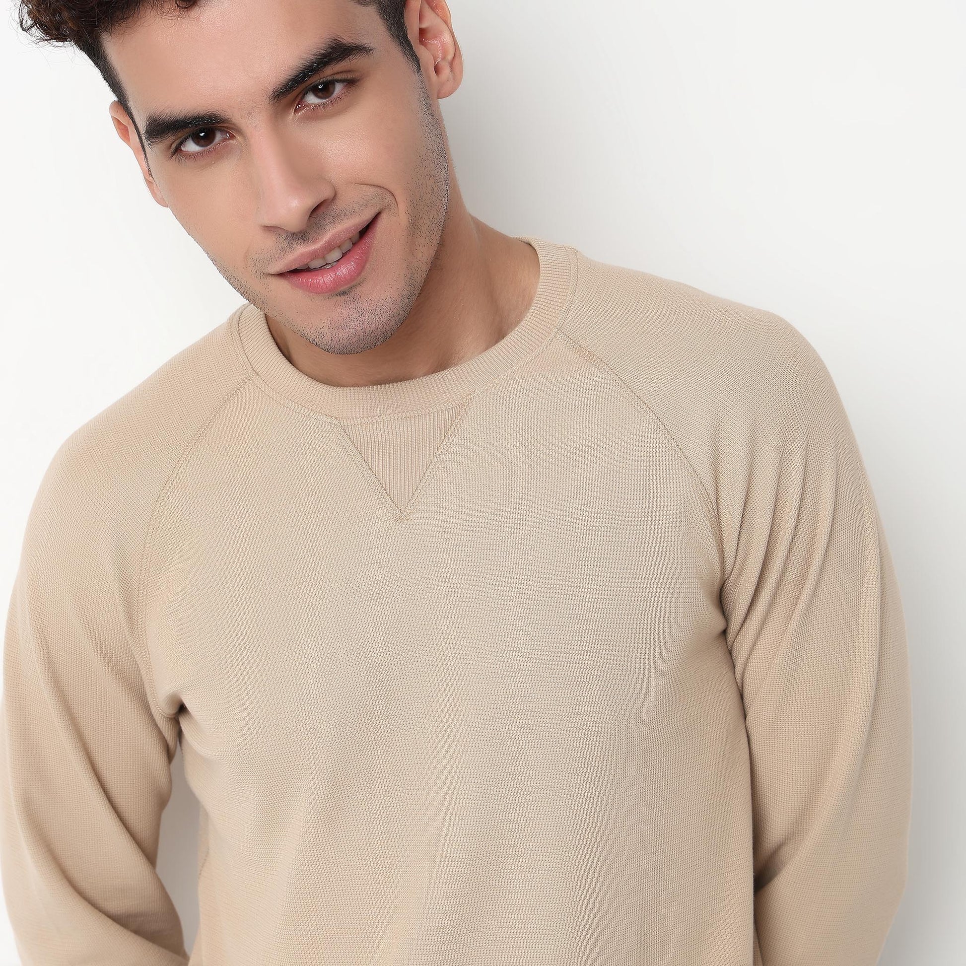 Buy Men Regular Fit Solid Raglan Sleeve Sweat Tee  - Style Union