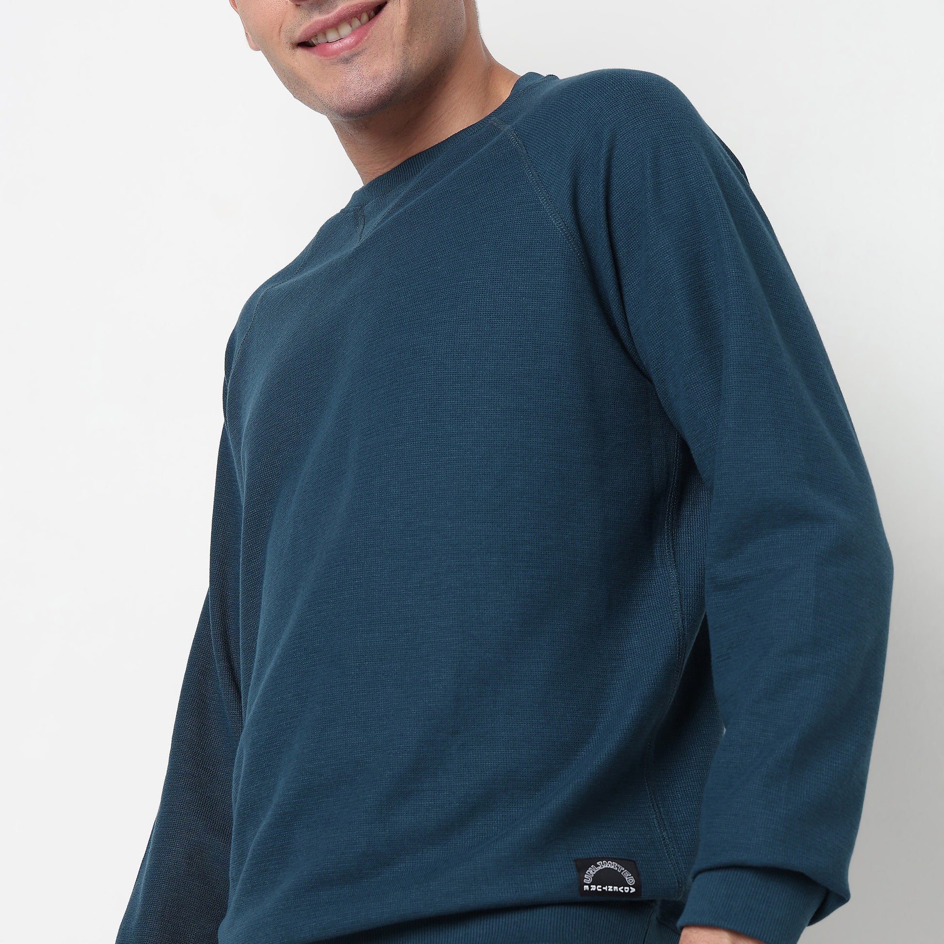 Buy Men Regular Fit Solid Raglan Sleeve Sweat Tee  - Style Union