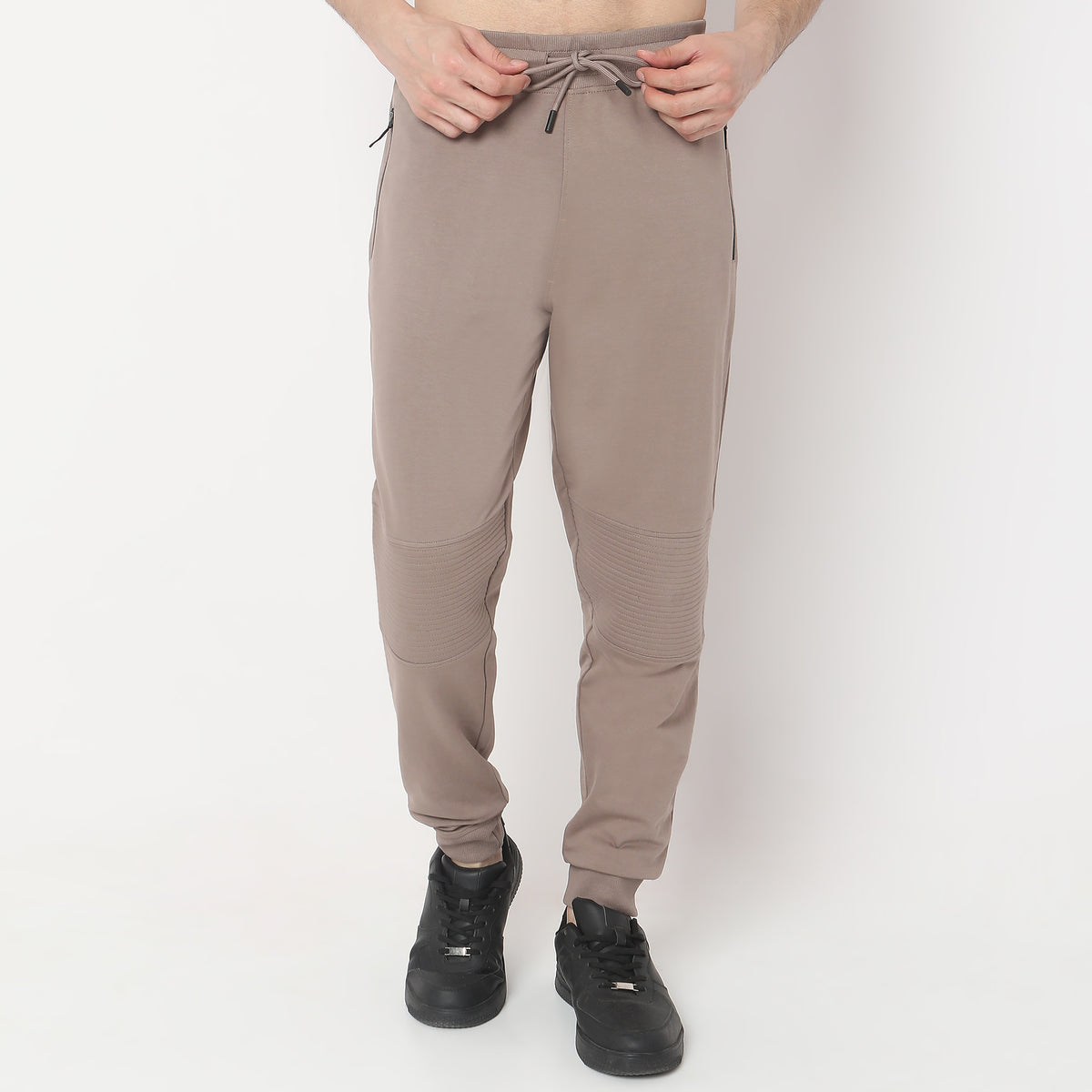 Regular Fit Solid Mid Rise Joggers