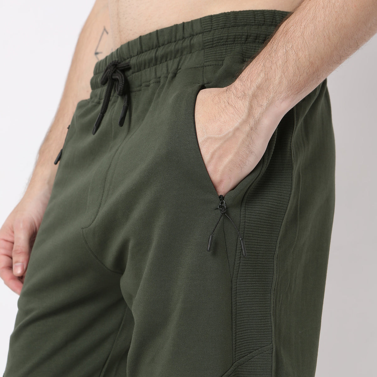 Modern Explorer Stretchable with Ribbed Panel Moto Joggers