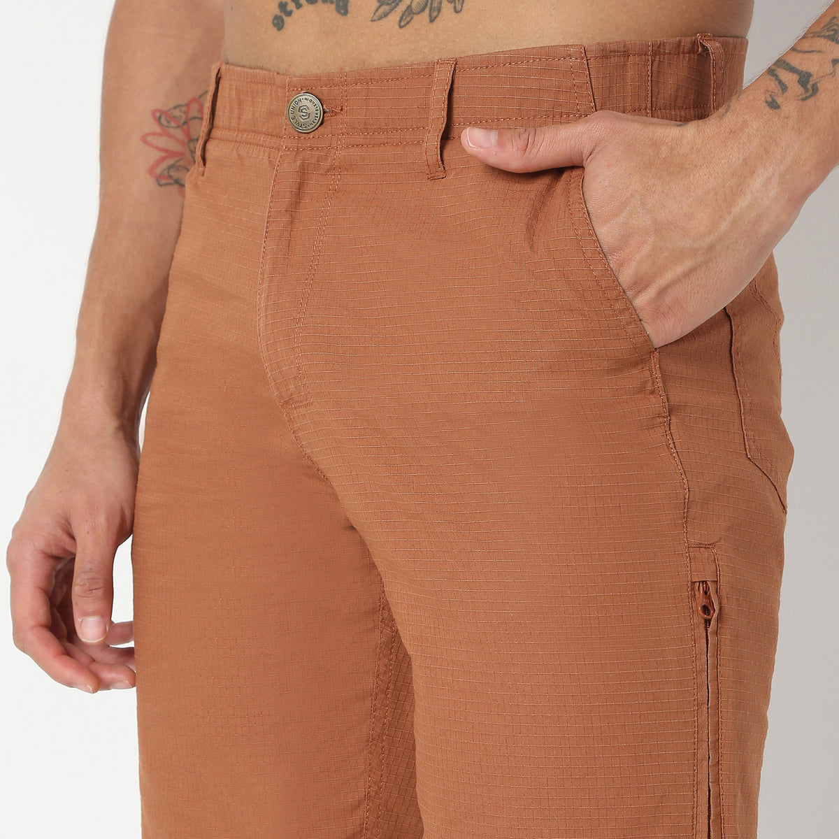 Regular Fit Solid Mid Rise Shorts