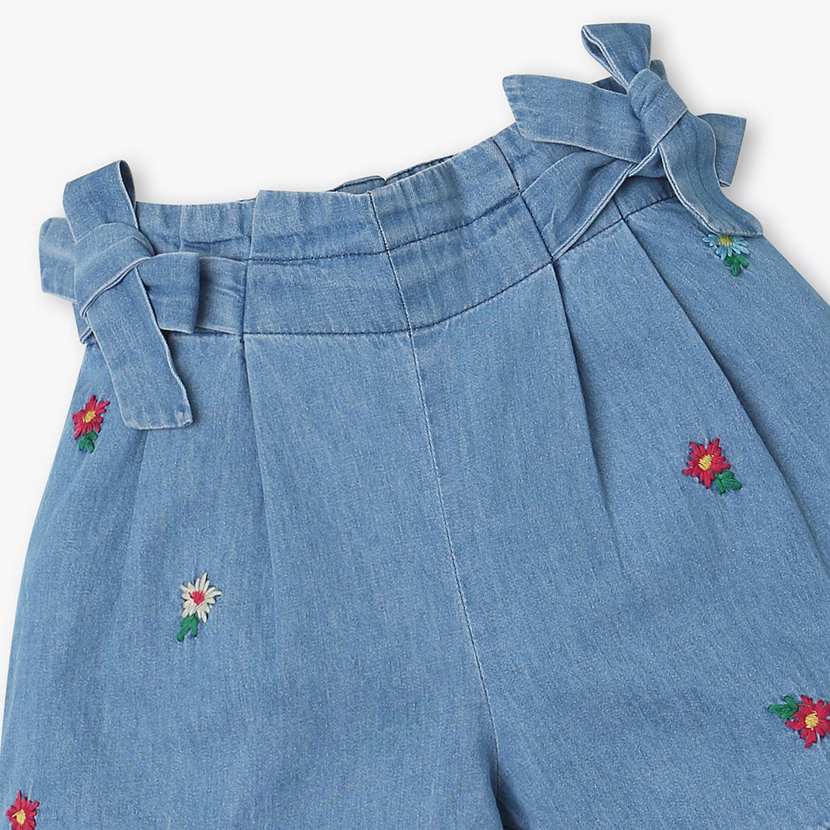 Girls Embroidered Mid Rise Shorts