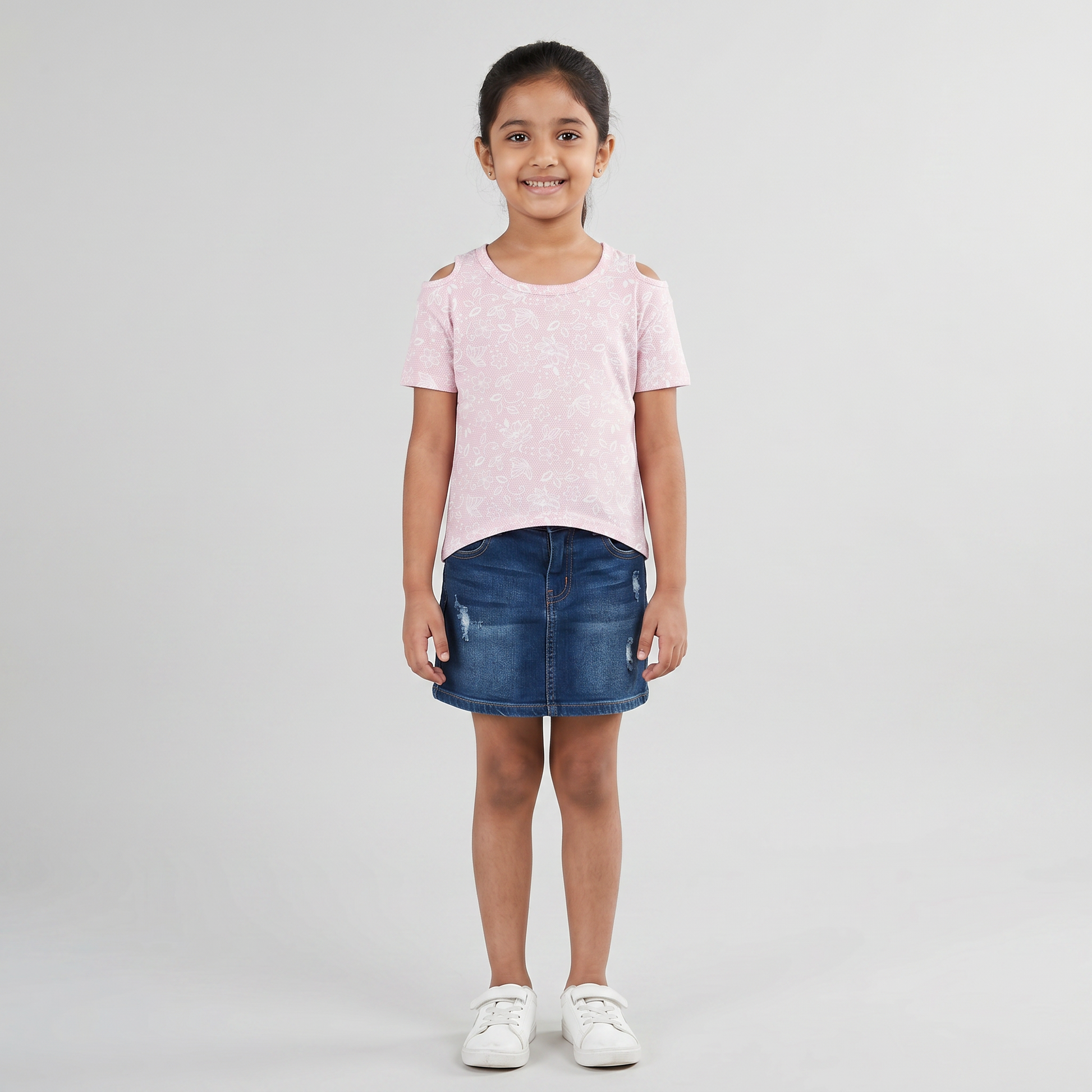 Girls Cotton Printed Crew Neck T-Shirt