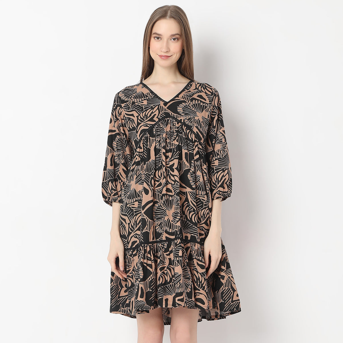 Relaxed Fit Printed Above Knee V-Neck Tiered Dress