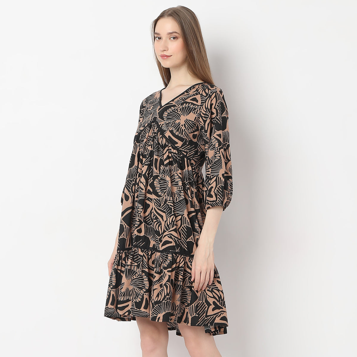 Relaxed Fit Printed Above Knee V-Neck Tiered Dress